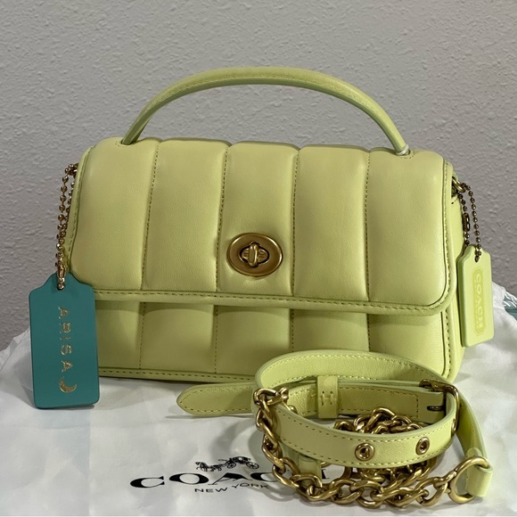 Coach Turnlock Clutch with Quilting‎ Bag - Picture 3 of 15